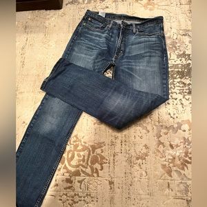 LEVI’S 514 Straight Fit Men’s Jeans